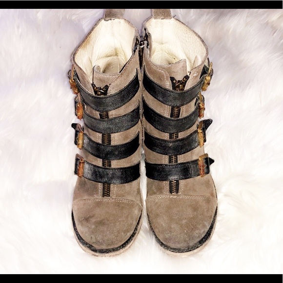 FREEBIRD BY STEVEN Banjo Ankle Bootie - Picture 4 of 6